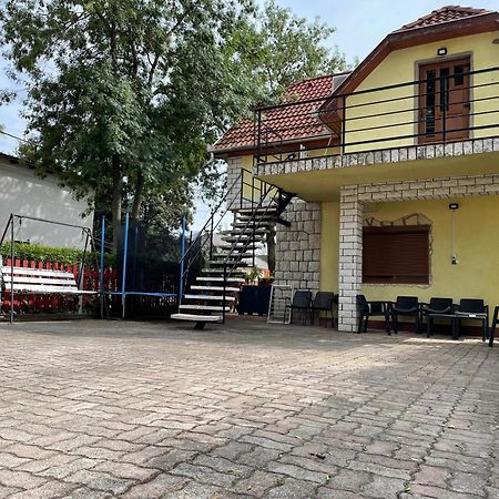 Edu Apartman Hajdúszoboszló 外观 照片